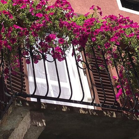 La Casa Del Colonnello Hotel แวร์เชลลี ภายนอก รูปภาพ