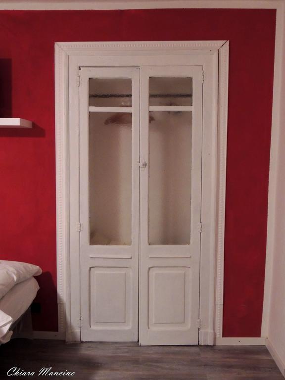 La Casa Del Colonnello Hotel แวร์เชลลี ภายนอก รูปภาพ